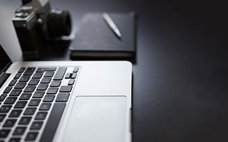 利物浦2-0完胜布莱顿！萨拉赫替补送角球助攻！绕场暂别搁置争议